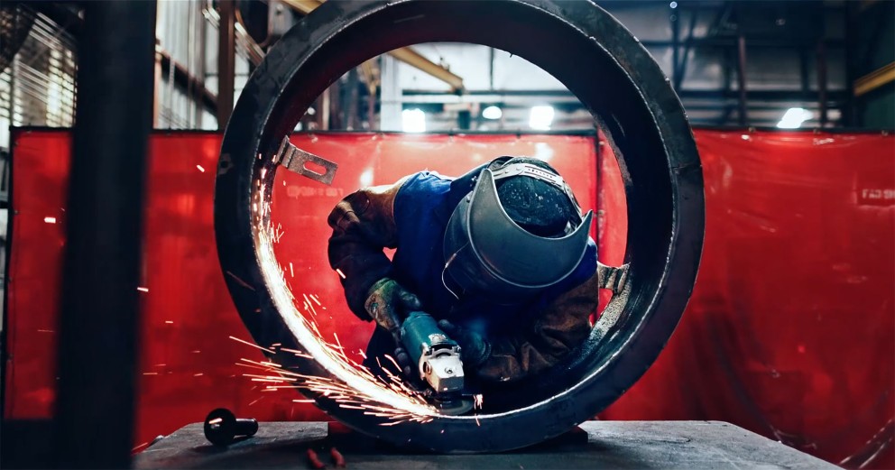 Metal worker